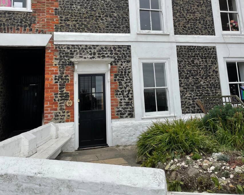 Turner - 3 Bed With A View Of The Harbour Apartment *